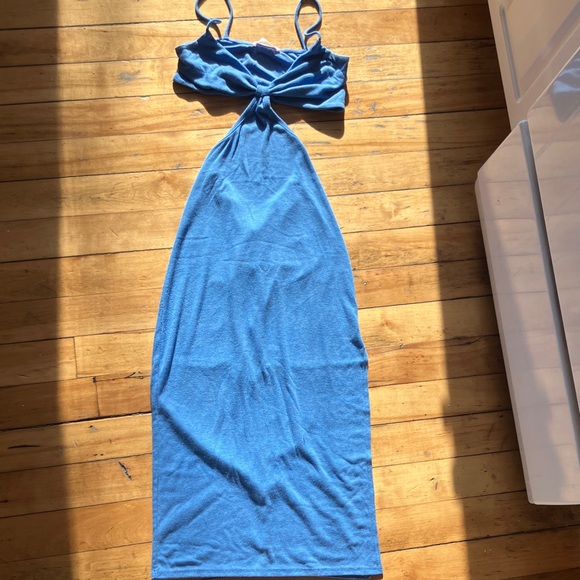 Blue Blush Dresses & Skirts - Blue Blush Backless Blue Dress
